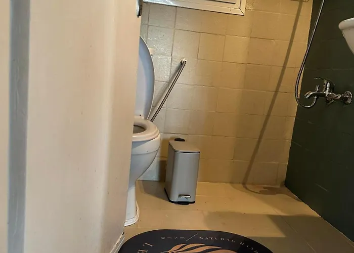 So Simple Guest House,mouresi Mourésion