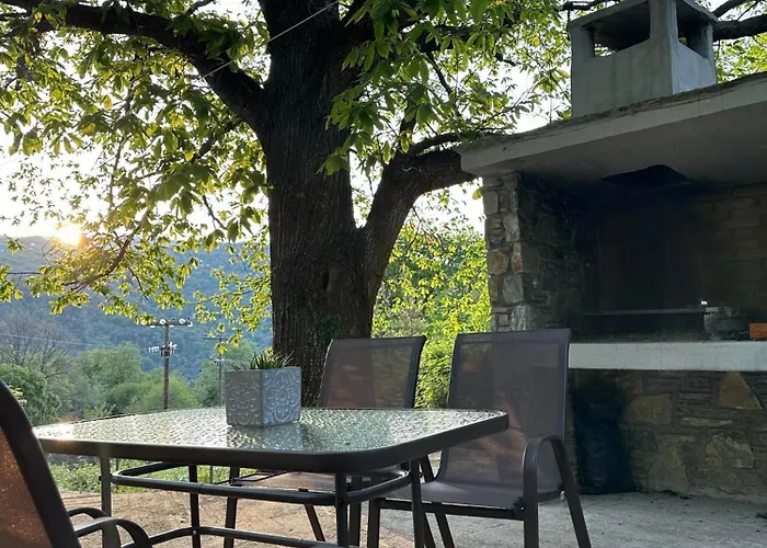 So Simple Guest House,mouresi Mourésion