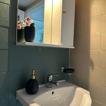 So Simple Guest House,mouresi Mouresi