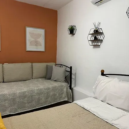 Holiday home So Simple Guest House,mouresi