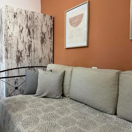 Holiday home So Simple Guest House,mouresi