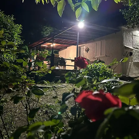 Holiday home So Simple Guest House,mouresi *